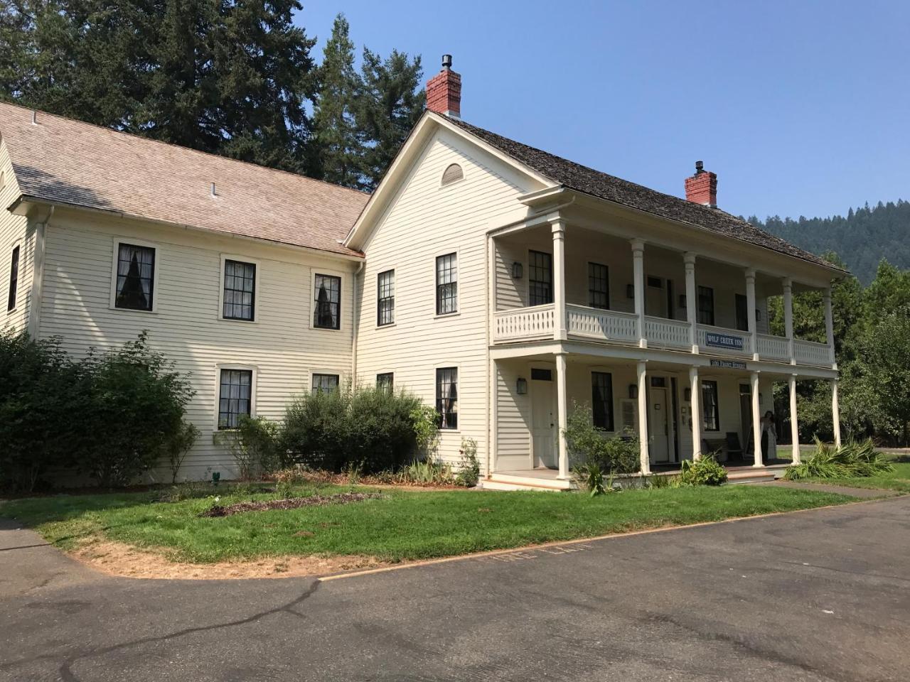 Wolf Creek Inn & Tavern Esterno foto