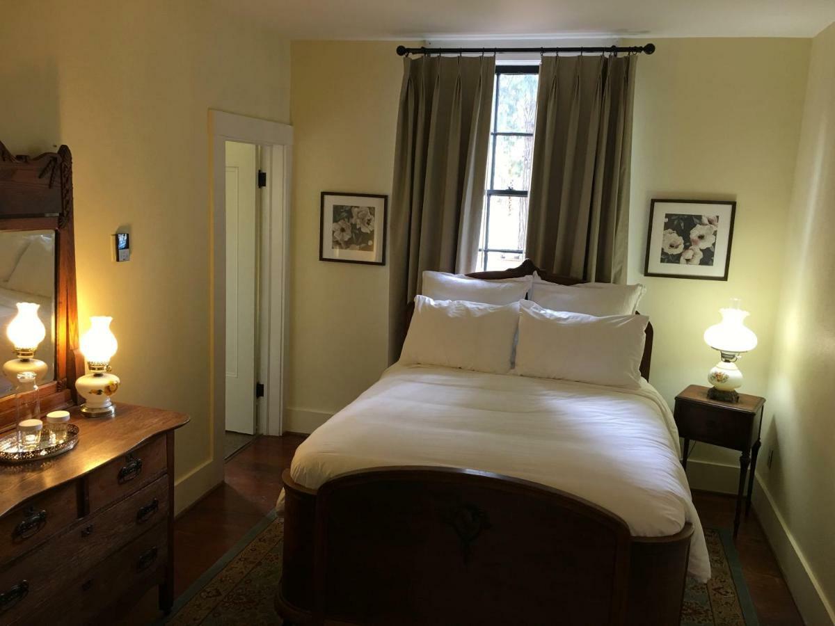Wolf Creek Inn & Tavern Esterno foto
