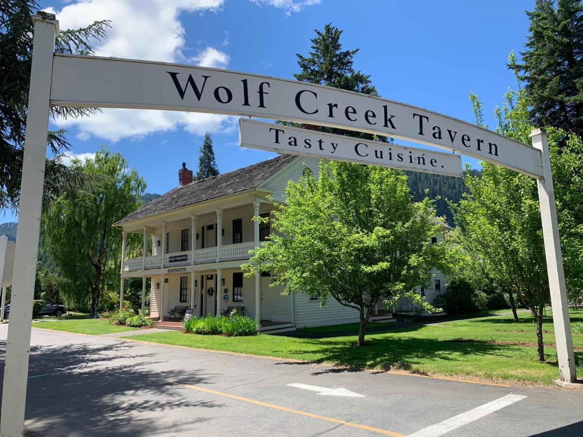 Wolf Creek Inn & Tavern Esterno foto